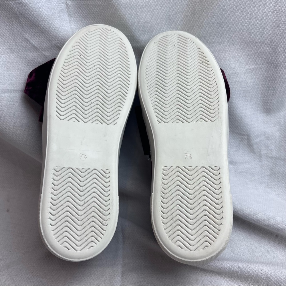 Alex and Alex Womens Babee Burgundy Velvet Slip On Sneakers Sz 7.5 - Picture 4 of 8